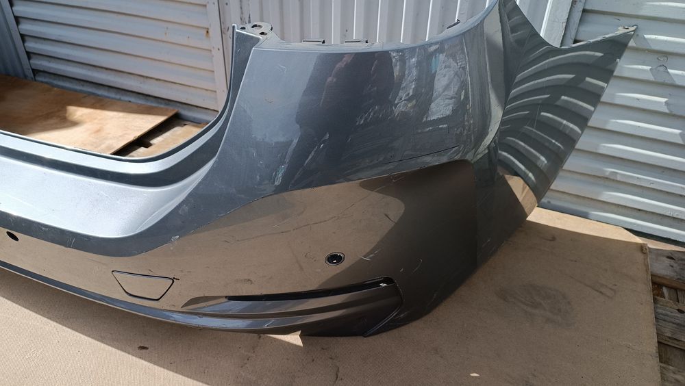 Vendo parachoque de trás BMW 3 series G21 LCi ano 2021/23