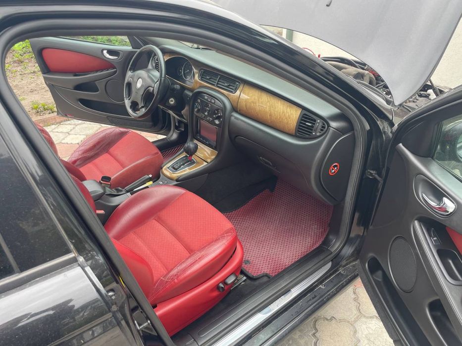 Продається JAGUAR