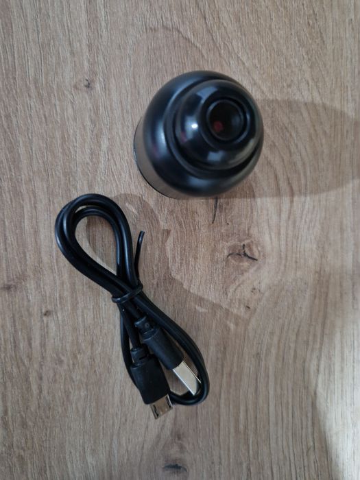 Câmera pequena espião.  Novo