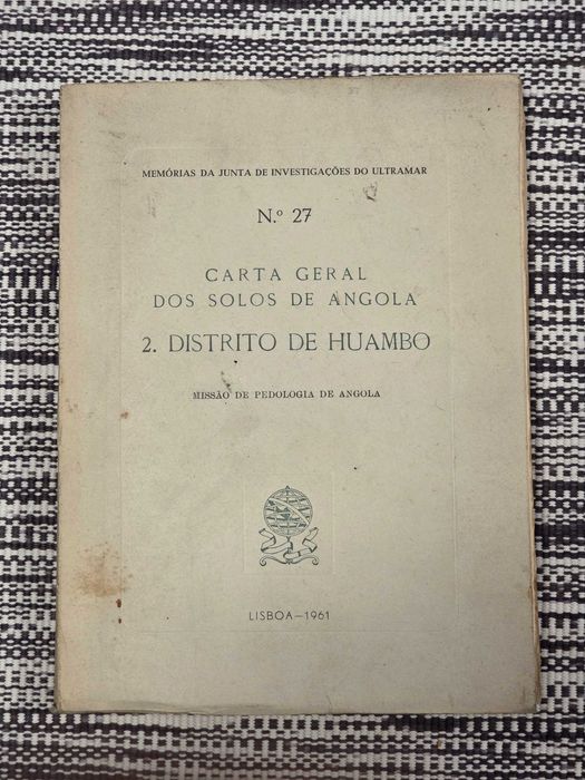 Conjunto de onze livros da Província Ultramarina de Angola