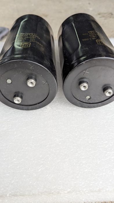 Condensador 33000uF 100Vdc