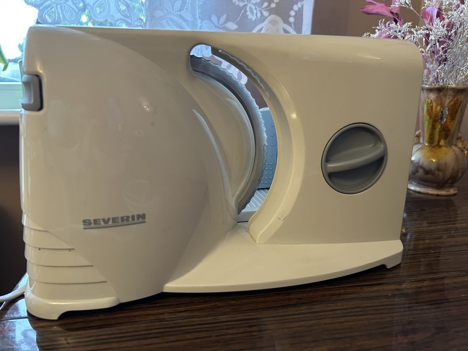 Maszynka do krojenia wedlin Severin