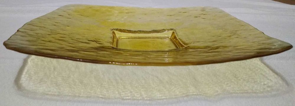 Prato/fruteira de vidro amarelo