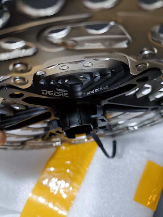 SHIMANO DEORE – 12V – Hyperglide+