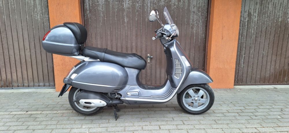 Piaggio Vespa GT 200 L