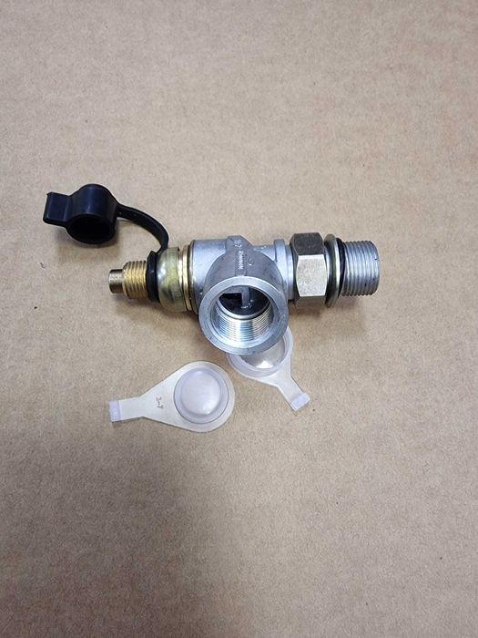 Клапан накачки шин МАЗ, КамАЗ, ЗИЛ, КРАЗ, ГАЗ БЕЛОМО 8114.00.00.000