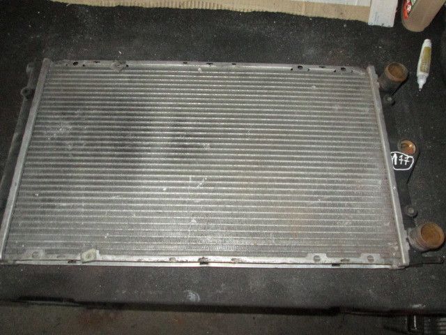 Radiador de água VOLKSWAGEN Polo (86C, 80)
