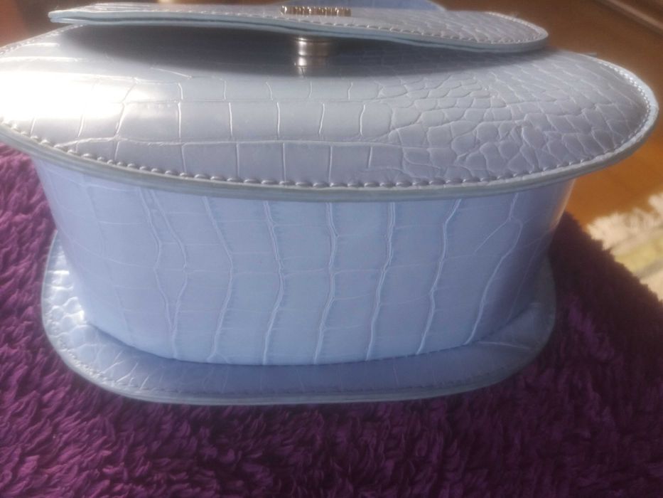 Mala rígida pequena