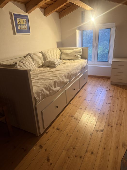 Cama individual/ dupla ikea