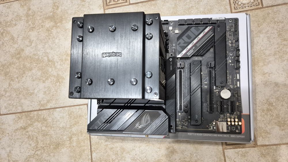 Asus ROG B560-F Gaming WIFI + Intel i9 11900KF + be quiet DarkRockPro3