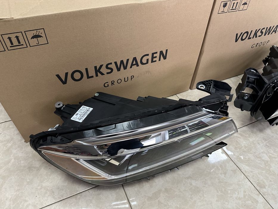 Фара Volkswagen Passat NMS B9 USA