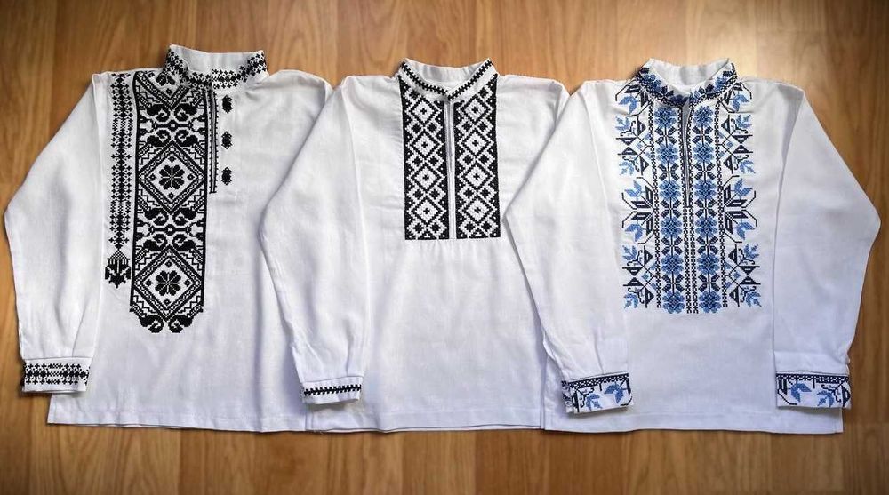 Біла дитяча вишиванка для хлопчика святкова шкільна з довгим рукавом