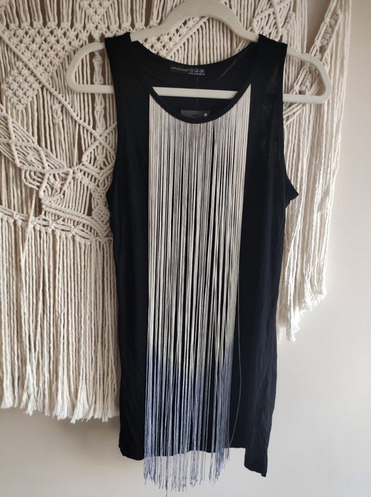 Długi czarny top z frędzelkami Atmosphere 40 38