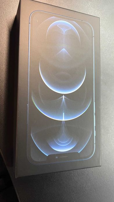Sprzedam pudełko iphone 12 pro niebieski