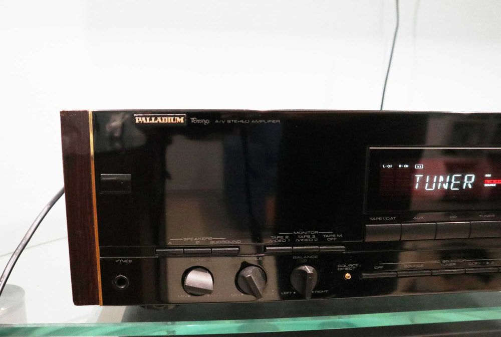 Усилитель Palladium Prestige V7000 рояльный лак Urushi