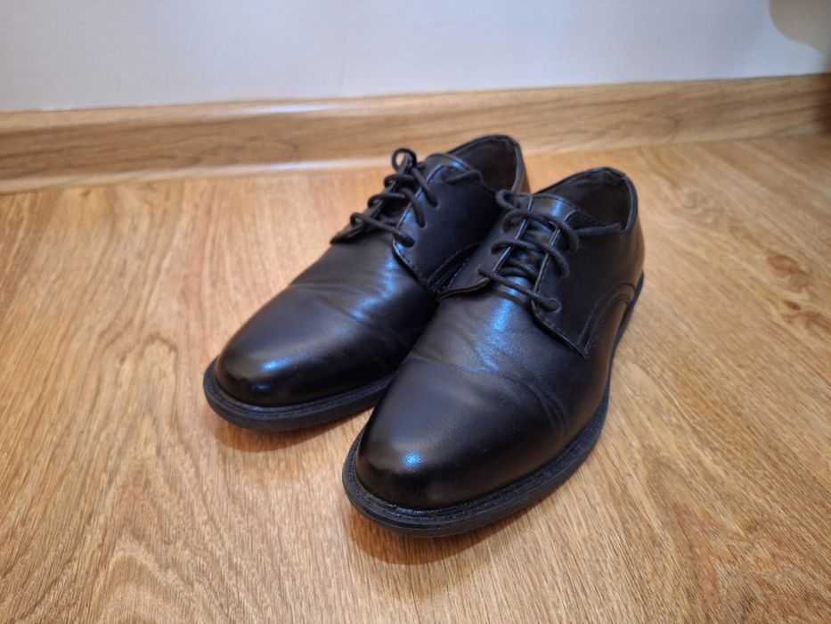 Buty wizytowe firmy Ottimo