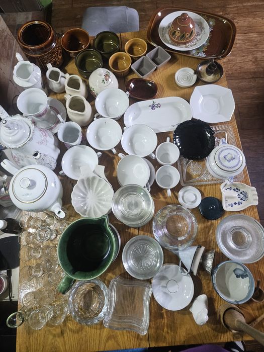 Naczynia  tułowice, wawel, szkło