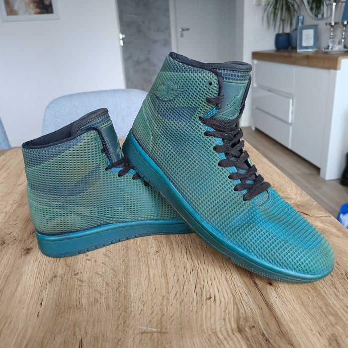 Buty Jordan 4lab1 tropical 41