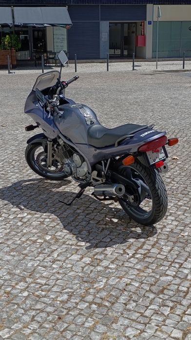 Yamaha  XJ 600 s