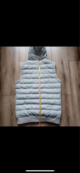 Жилет жіночий сірого кольору