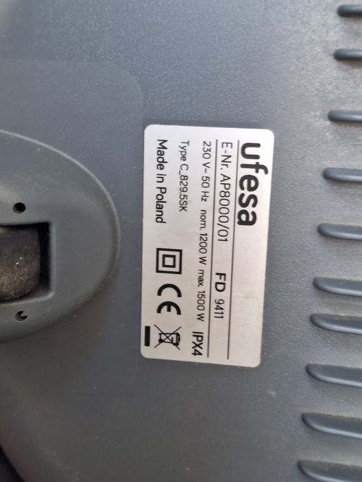Aspirador água UFESA AP8000 profissional 4 litros