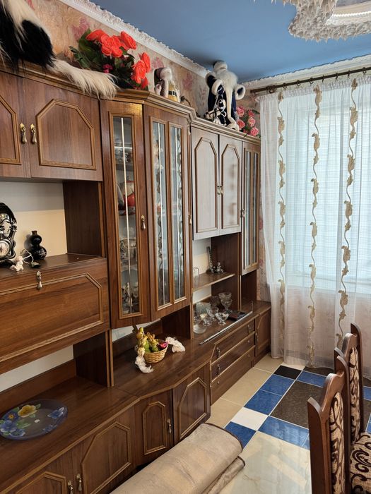 Продам стенку в хорошем состоянии.