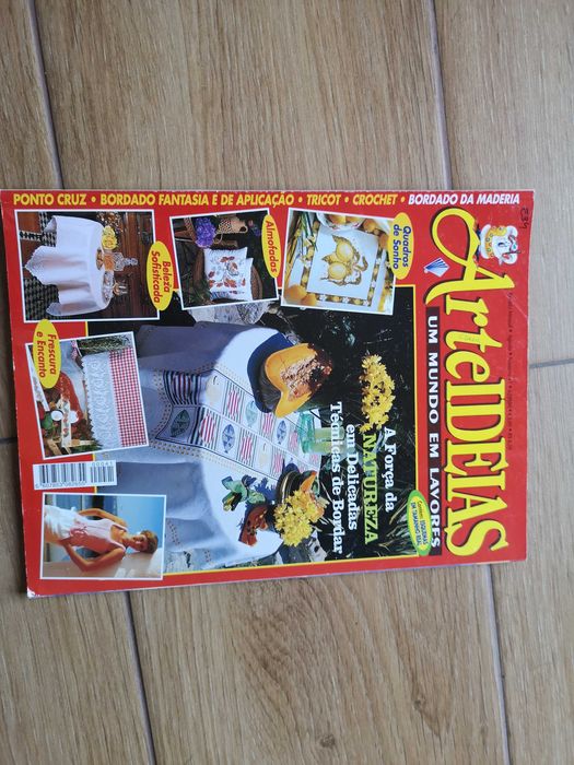 revistas de rendas e bordados