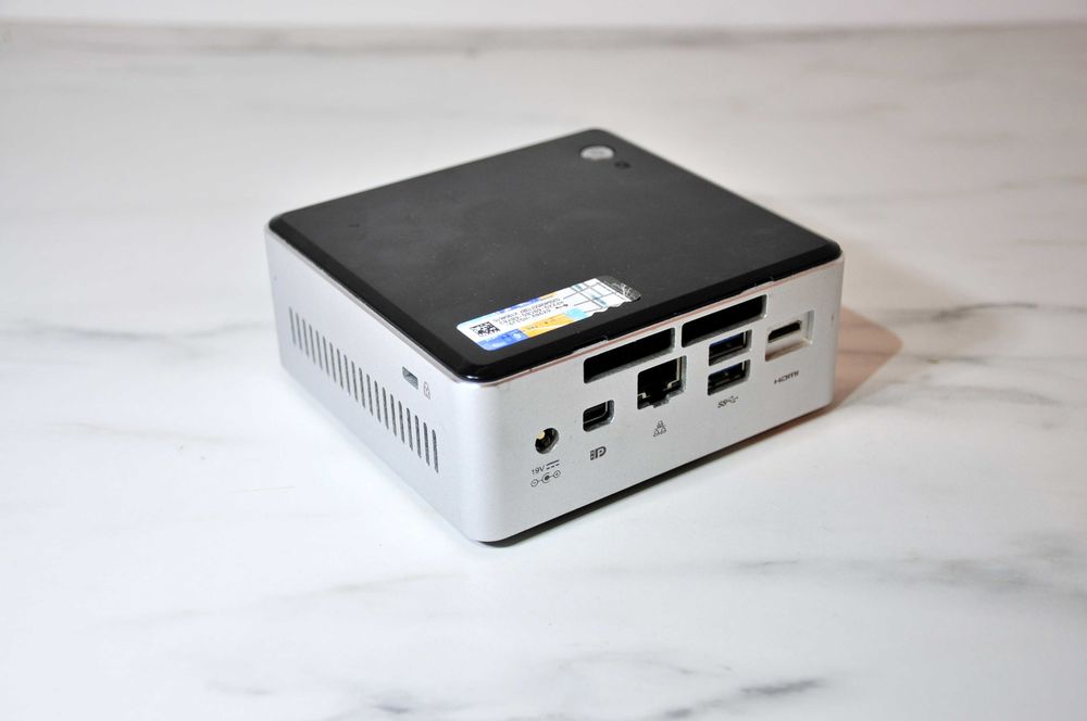 Szybki Mini Komputer Intel NUC i5 5TH SSD