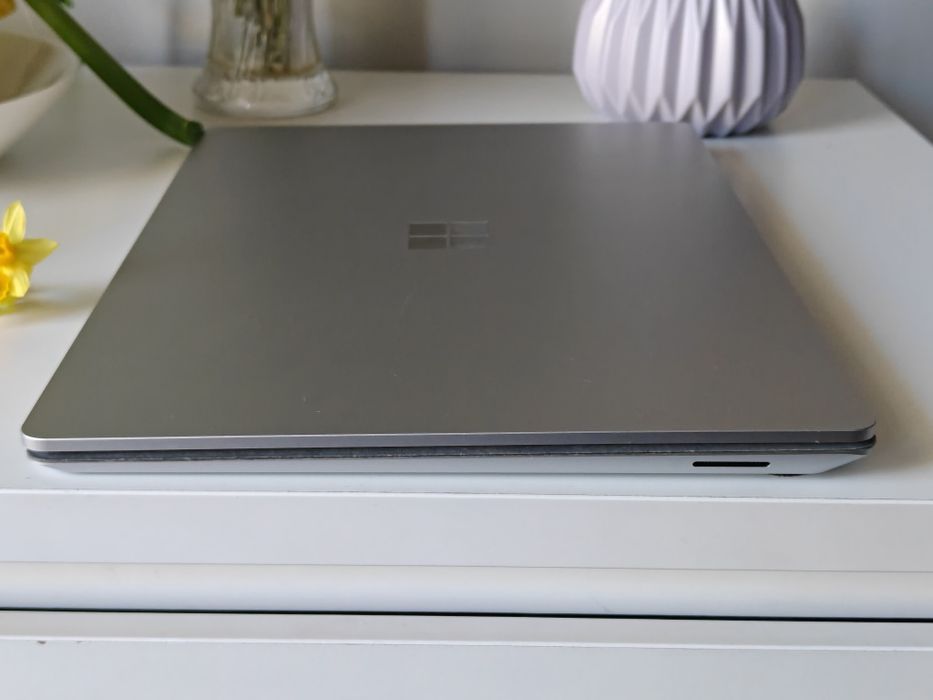 Microsoft surface laptop 5