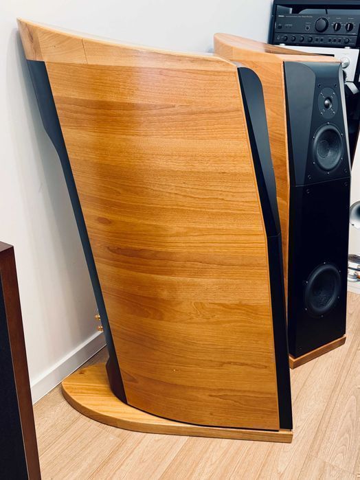 Usher CP-8571 Dancer — тайваньский Hi-End, кроссовер от Dr. Joseph D'Appolito ℹ️ напольная трёхполоска 80 кг, награда TAS Golden Ear | 9 из 10, пара