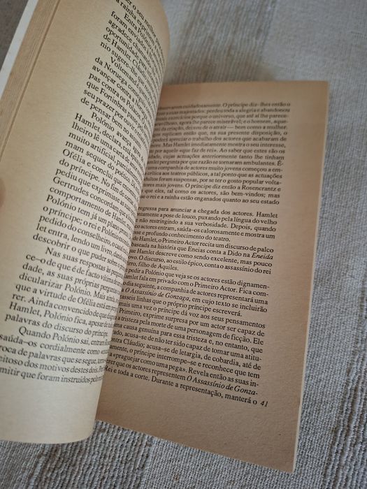 Hamlet de Shakespeare livro de apoio da Europa América