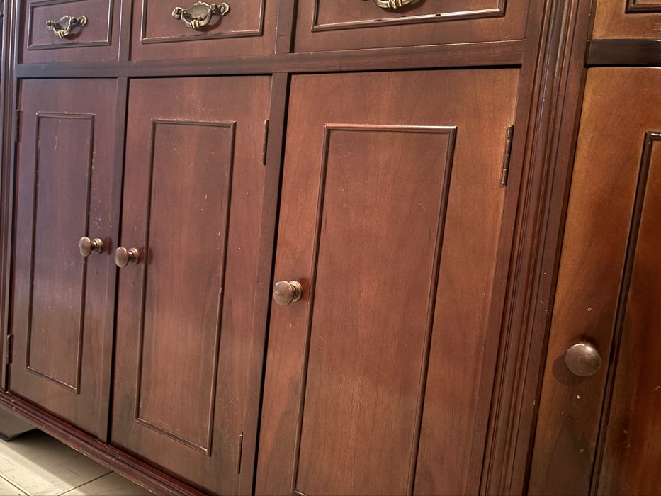 Sapateira em Madeira de Cerejeira