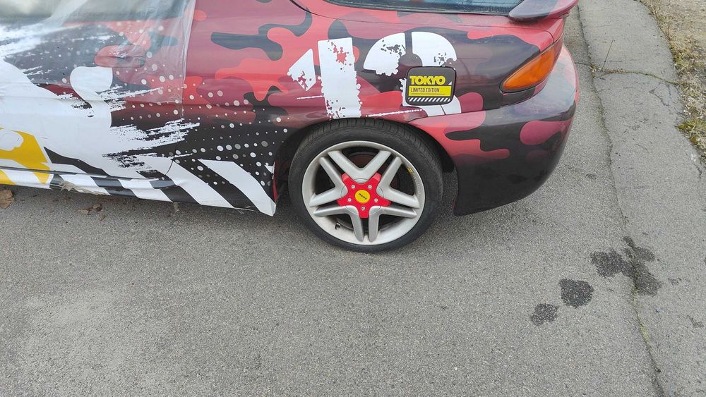 Mazda MX 3 На запчастини