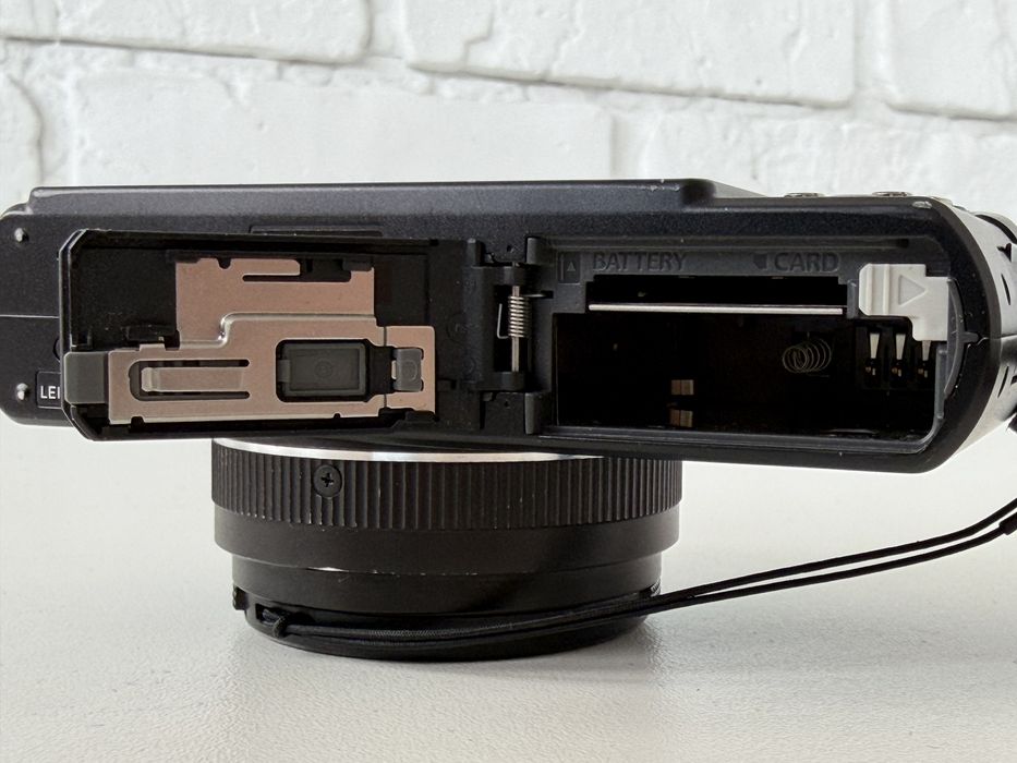 Фотоапарат Leica d-lux 5 (лейка)