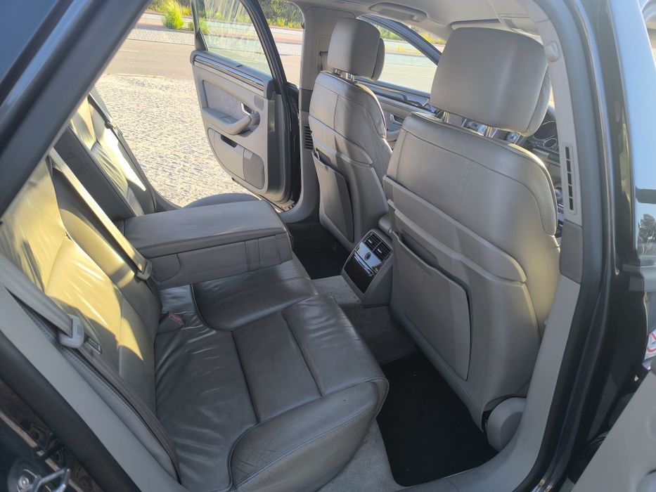 Audi A8 V6 3.0 QUATTRO