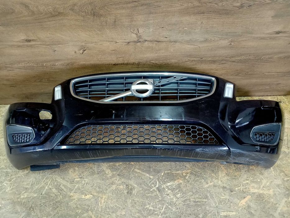 Volvo S60 2 II zderzak przód przedni 487-46 czarny oryginał demontaż