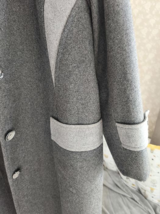 Шерстяне пальто, стан нового
