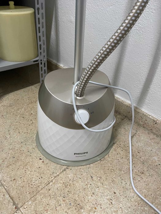 NOVO PREÇO - Ferro / Vaporizador roupa Philips NOVO