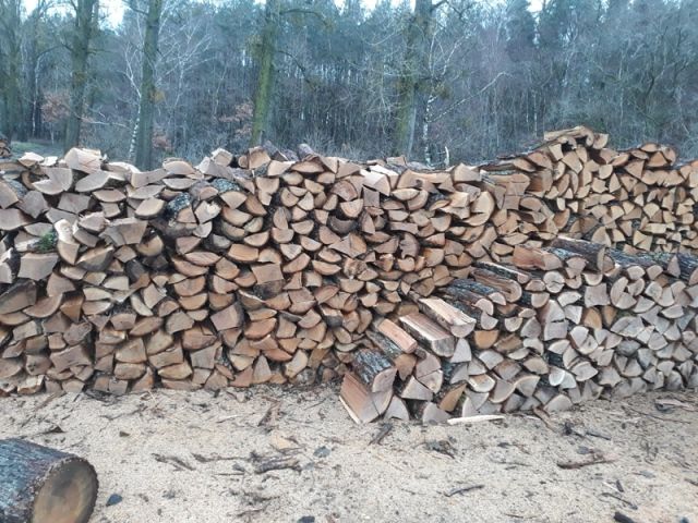 Drewno kominkowe sezonowane DĄB