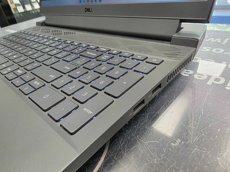 DELL G15 5511/ i5-11260H 2.60 GHz/ 32GB DDR4 3200 MHz/ 512GB M2 + 1TB M2!/ RTX 3050 4GB/ 15.6" FHD 120 Hz/ W11 Home/ GW 12 MSC