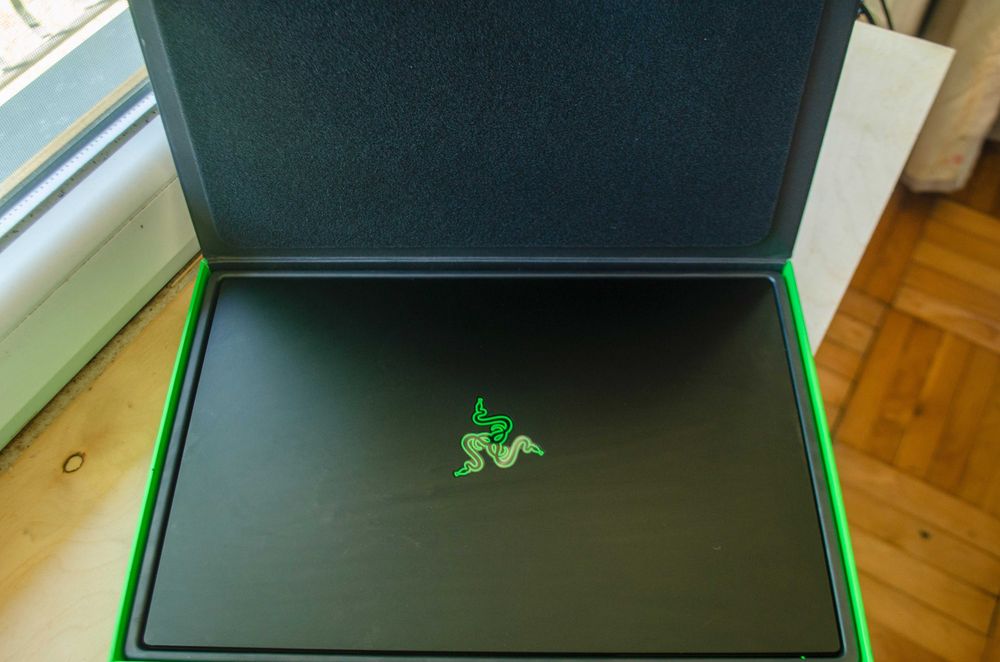 Laptop Razer Blade 15'' i7 | GTX 1060 | NVMe SSD 512GB + 1 TB HDD |