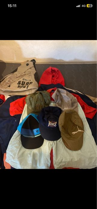 Lote de roupas e muito mais
