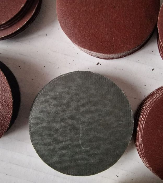 Papier ścierny 130sztuk