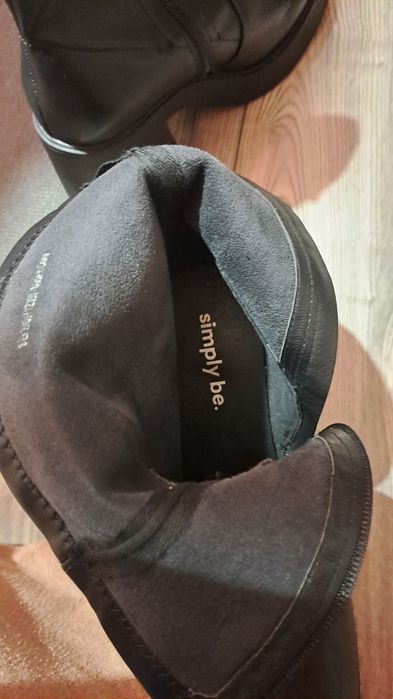 Botki Simple be. Rozmiar 42