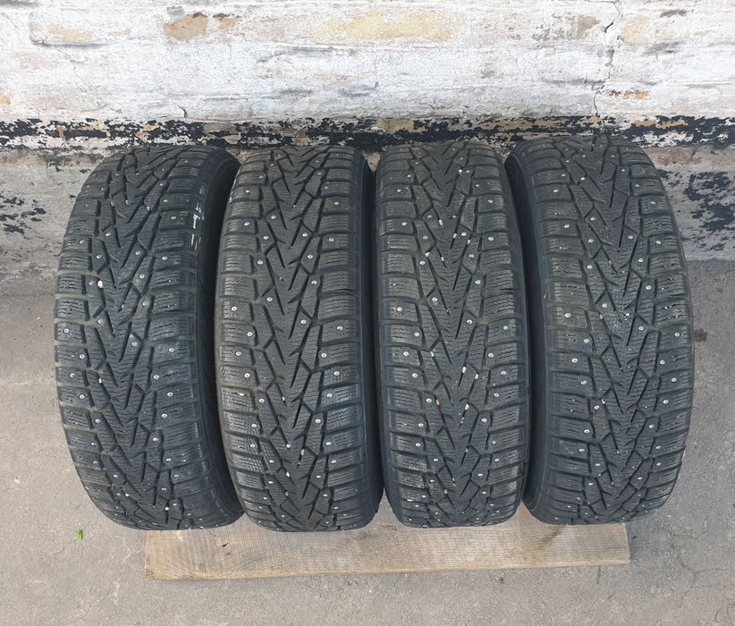 Шины Nokian 205/65 R15 на дисках