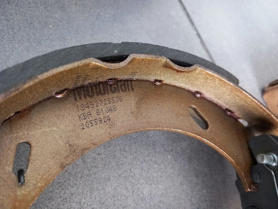 Zestaw naprawa hamulca tył Ford Escort 1995-2001 1458750