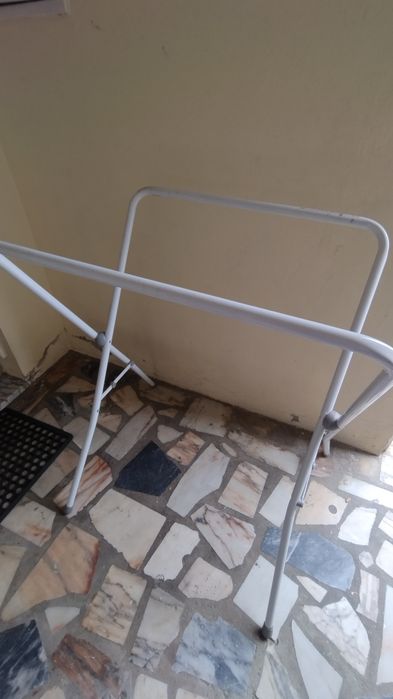 Banheira para bebé com suporte