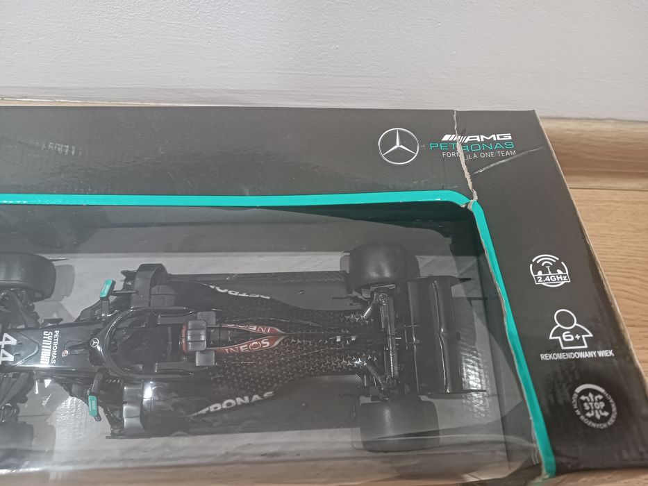 Samochód zdalnie sterowany Rastar Mercedes AMG F1 W 11 EQ