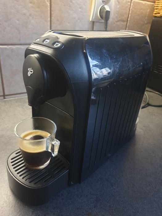 Ekspres ciśnieniowy Tchibo Cafissimo 370635 czarny