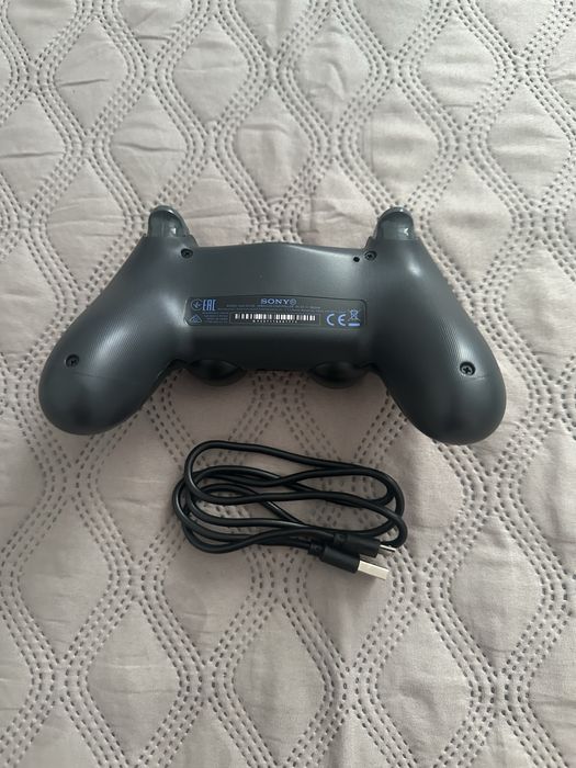 Pad do konsoli PS4